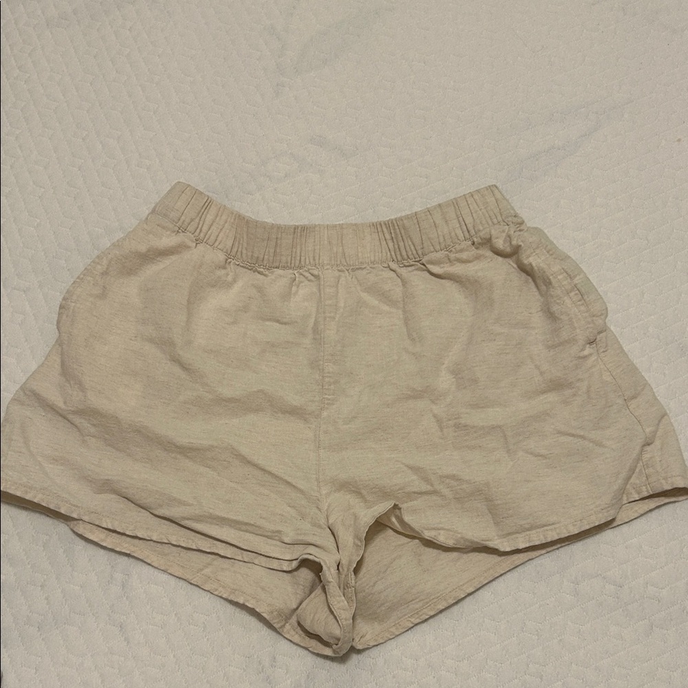 Women's beige shorts